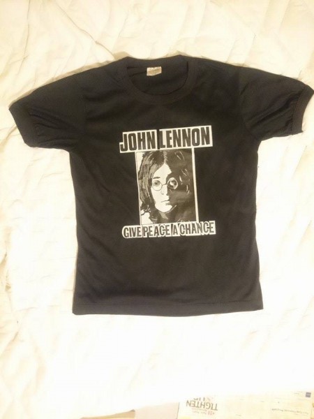 John Lennon 80's vintage repro or real vintage?