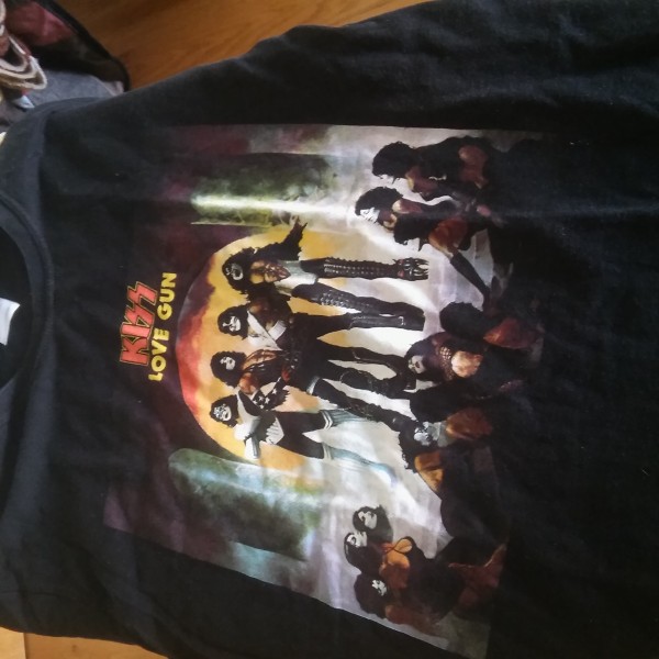 1977 wourd tour Kiss t-shirt