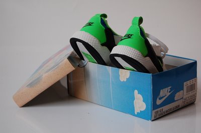 vintage baby nike shoes