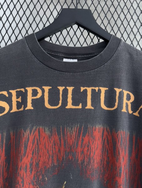 Sepultura Roots 1996 Bluegrape Licensing Tag
