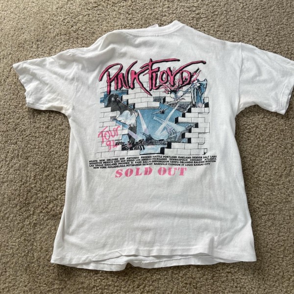 Pink Floyd 1994 Division Bells Back Hit Legit Check??