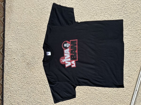 Is this a legit Viva La Bam T-Shirt??