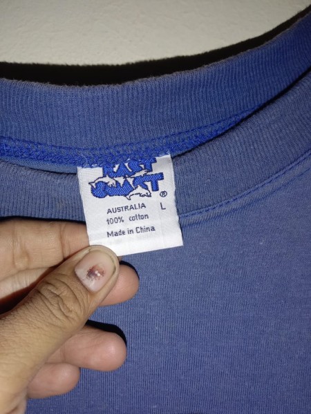 is this an original Sonic Youth Australian Tour t-shirt from the 90s?