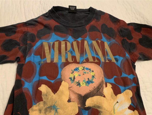Legit check for Nirvana heart shaped box tee - GAINT BY TEEJAYS