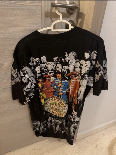 Is this beatles sgt pepper shirt authentic?