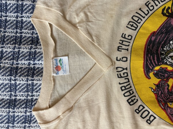 sun island tag