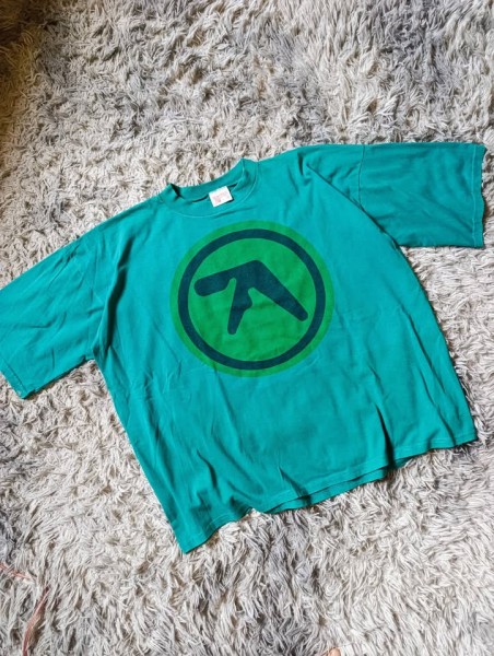 Legit Check on Vintage Aphex Twin Shirt