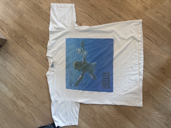 1992 nevermind nirvana shirt