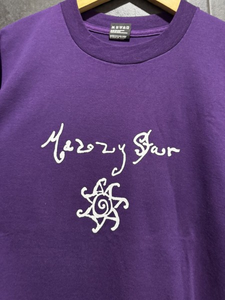 Check 90s Mazzy Star