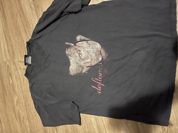 Deftones shirt