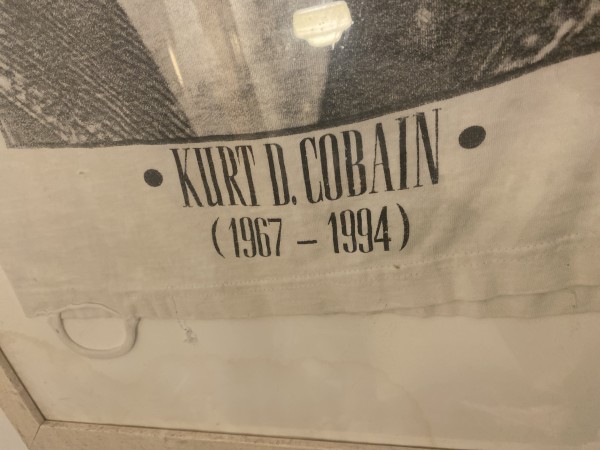 Kurt Cobain Giant L tee authentication