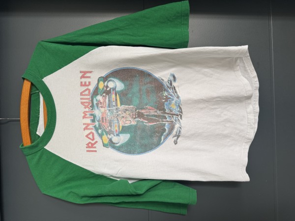 era of this baseball bootleg iron maiden, no tag ?