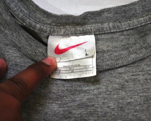 Nike t shirt , double tag. Fake?