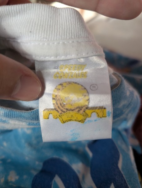 speedy gonzales t-shirt tag