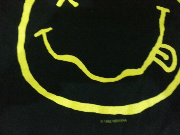 Repro or real smiley nirvana 1992