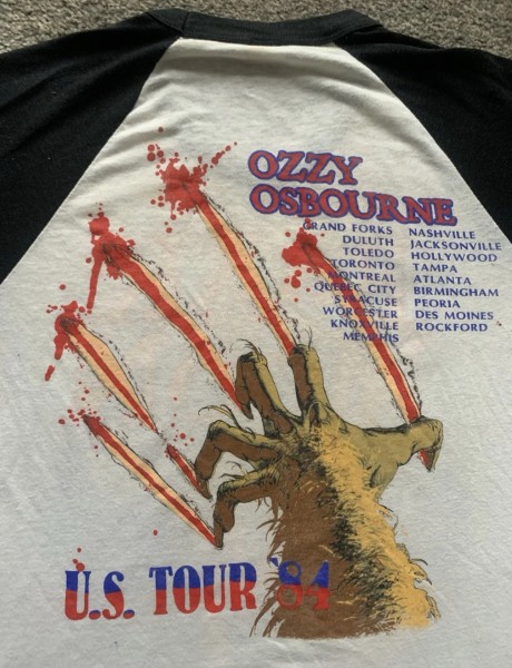 Ozzy bark at the moon
