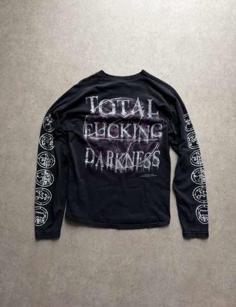 is this an original Cradle Total Fucking Darkness tee?