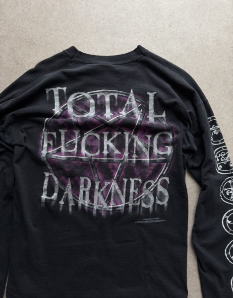 is this an original Cradle Total Fucking Darkness tee?