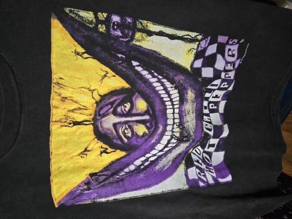 Legit check: Red Hot Chili Peppers Smile