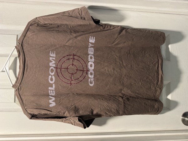 Need help identifying the print on this Giant Tag tee