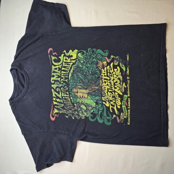 WIZ + MAC “UNDER THE INFLUENCE OF MUSIC” TOUR TEE (2012)  photo back hit
