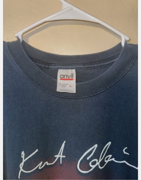 Is this a legit Kurt Cobain MTV Unplugged Shirt from the early 2000s?