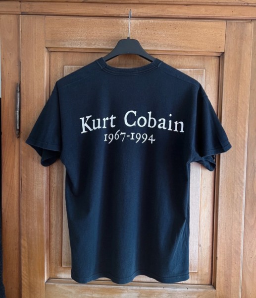Is this a legit Kurt Cobain Shirt?