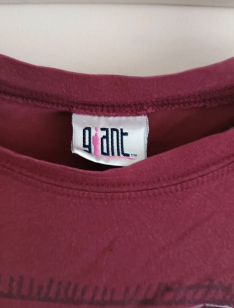 Giant white tag