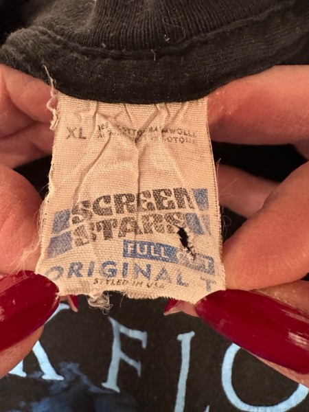 Legit Check 1994 Pink Floyd t-shirt Division Bell Tour in Lausanne, Switzerland