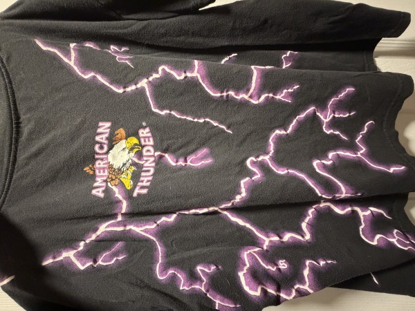 American Thunder, follow nobody tee