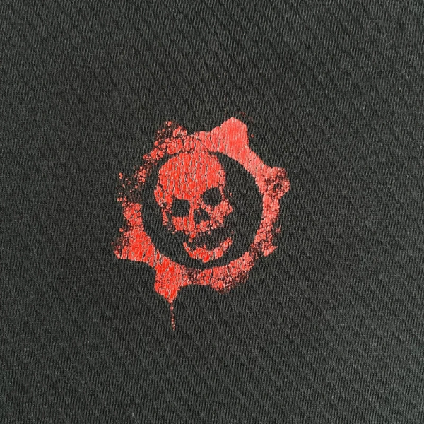 Gears of war xbox 360 t shirt ?