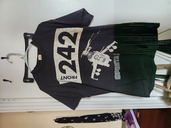 Front 242 "FRONTA" russian print XL tee - legit?