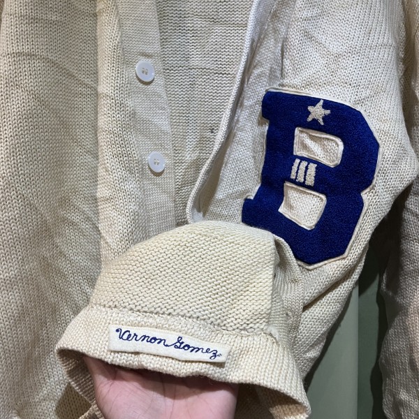 Hall of Famer Vernon "Lefty" Gomez knitted Baseball cardigan (?)