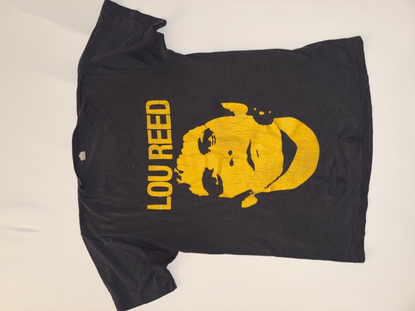 Hi! I need help with an appraisal on a vintage Lou Reed tee.