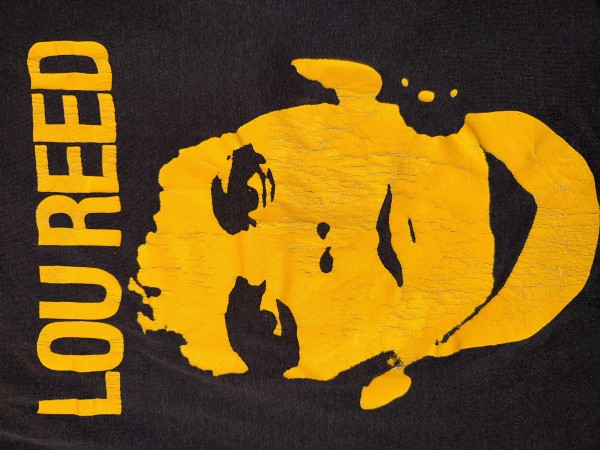 Hi! I need help with an appraisal on a vintage Lou Reed tee.