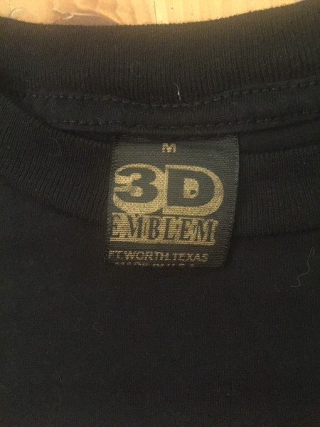 fake 3d emblem tag