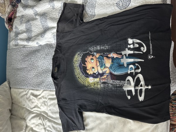 98 Buffy Vampire Slayer Betty Tee