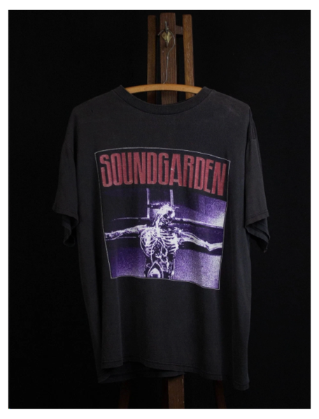 looking for 1996 soundgarden jesus christ pose shirt -