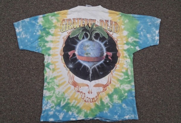 Authentication help on Liquid blue tag on Grateful Dead tee!!
