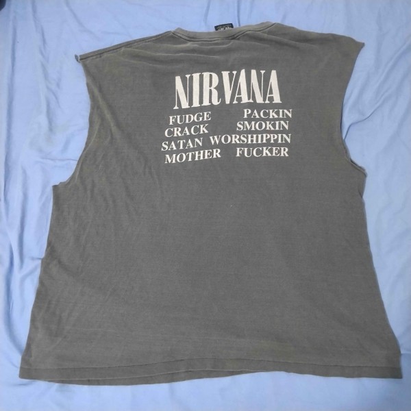 Nirvana - Giant Tag - Chopped Sleeves