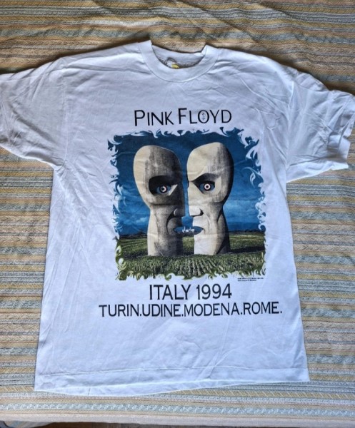 Is this Pink Floyd TShirt a reprint?