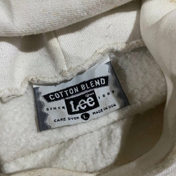 Akira Hoodie Lee tag