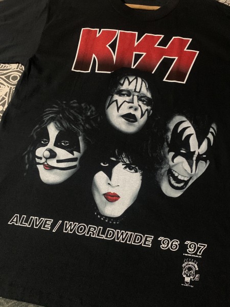 Legit chech kizz vintage shirt