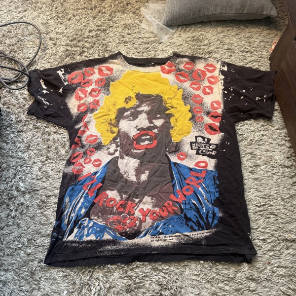 Help legit check mosquitohead tee