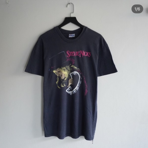 1989 Stevie Nicks back to the side of the mirror legit check