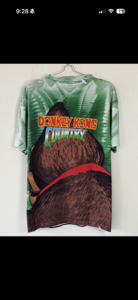 Vintage Donkey Kong Country AOP