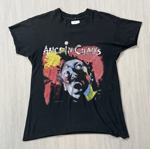 Alice in Chaibs Facelift tour shirt
