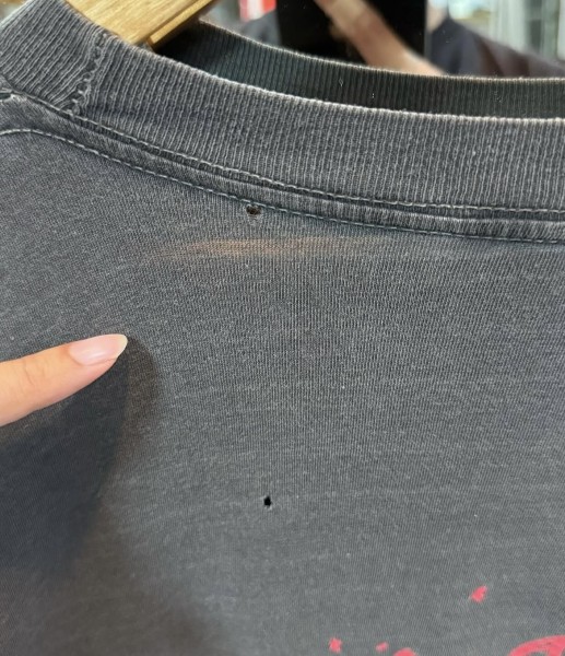 1991 guns n roses , legit check pls