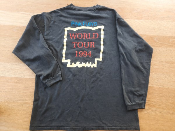 Long sleeved Pink Floyd 1994 world tour tee