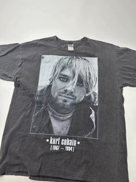 legit check for Kurt Cobain tee